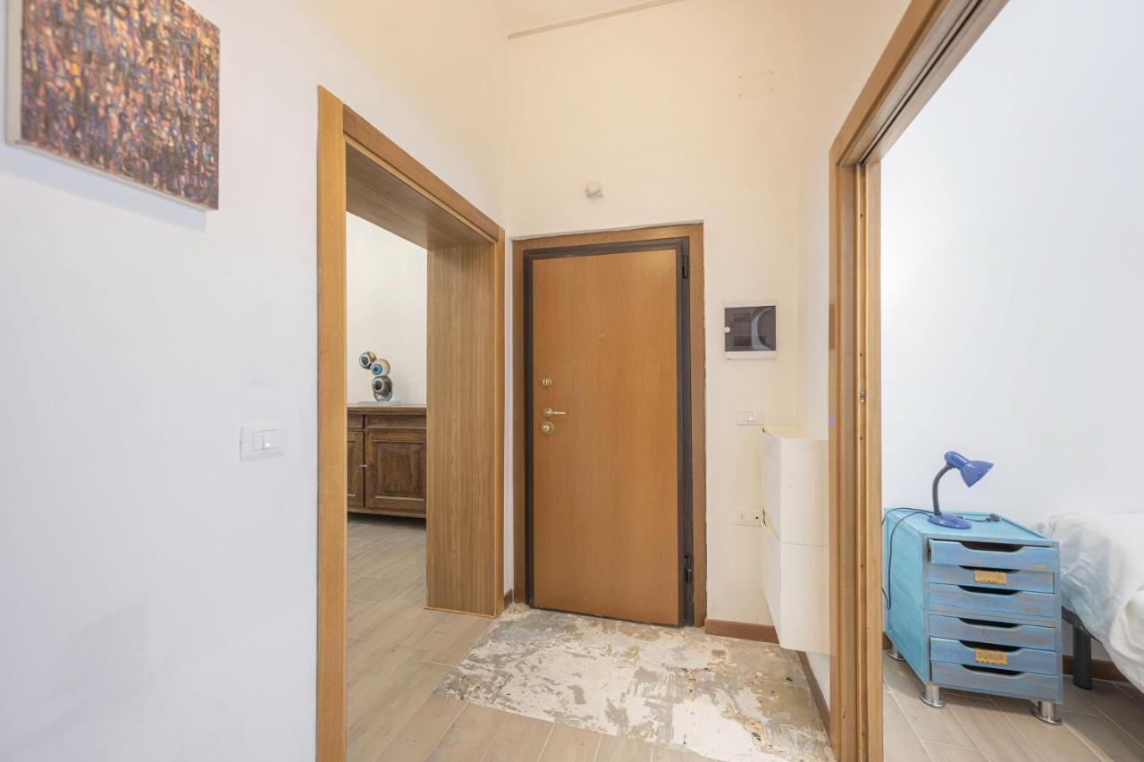 Arte E Cinema - 10 Min Da Venezia Apartment Mestre Exterior photo