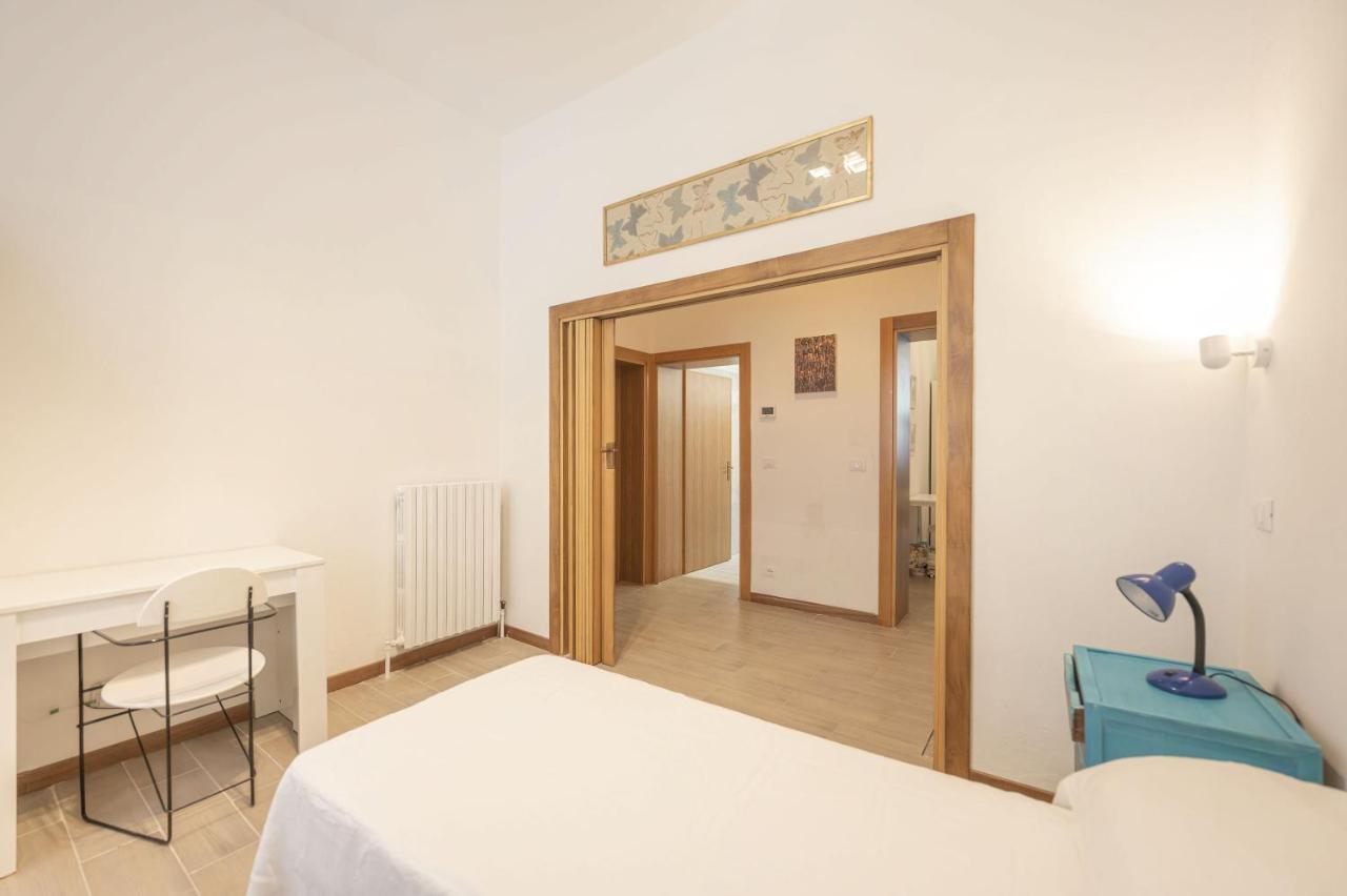 Arte E Cinema - 10 Min Da Venezia Apartment Mestre Exterior photo